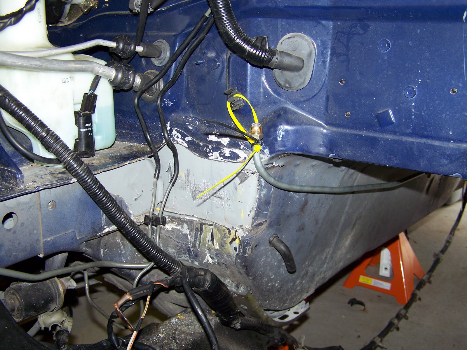 Brooksie's Miata build LS Fuel line layout