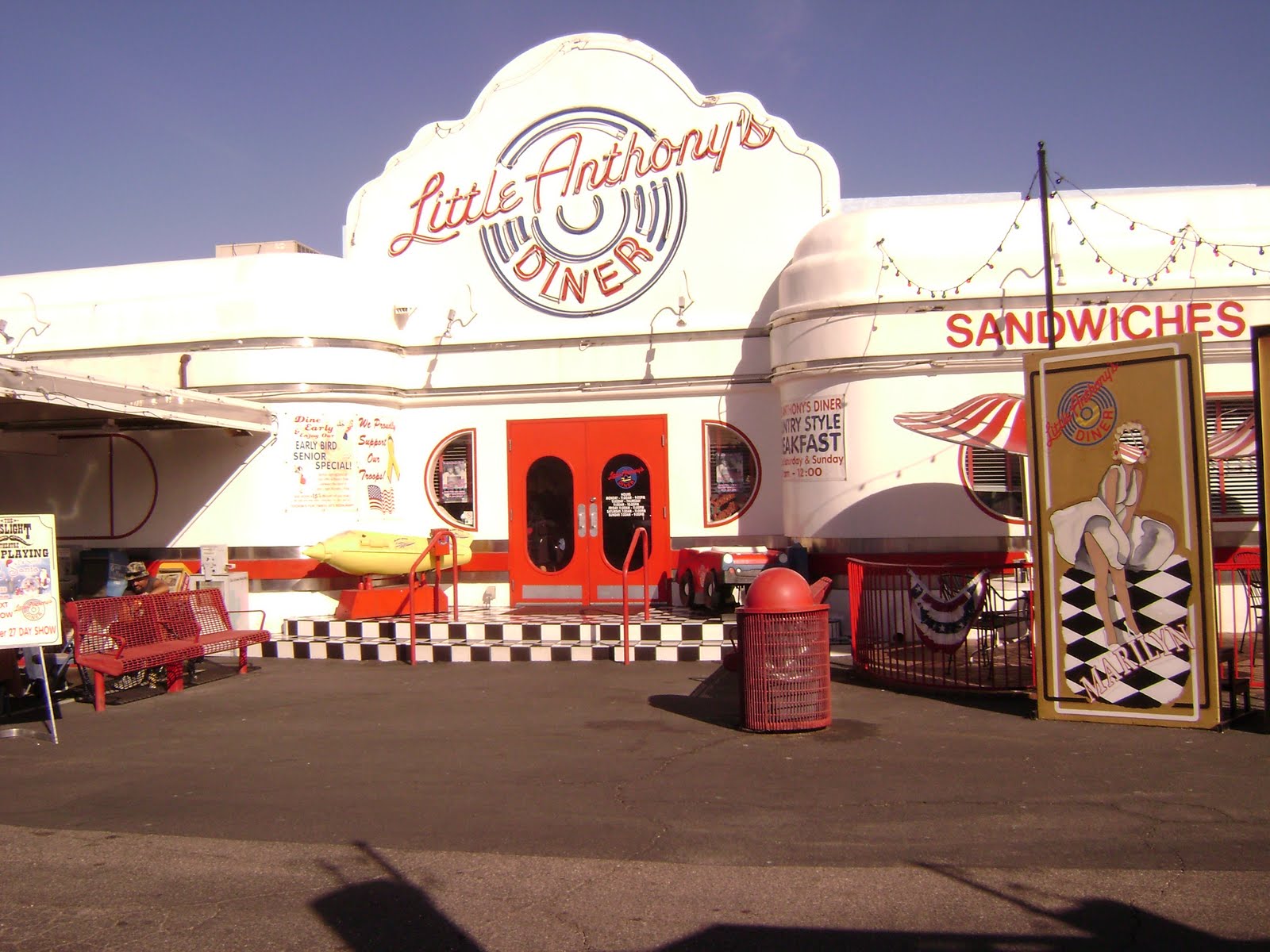 HotRods and Hubcaps Saturday In Tucson Little Anthony's Diner Car Show