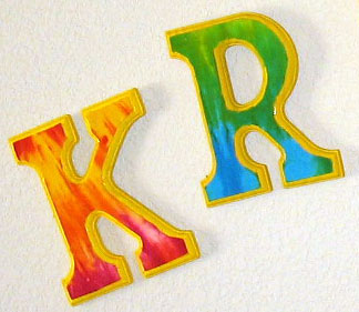 [tie_dye_wall_letter_closeup.jpg]