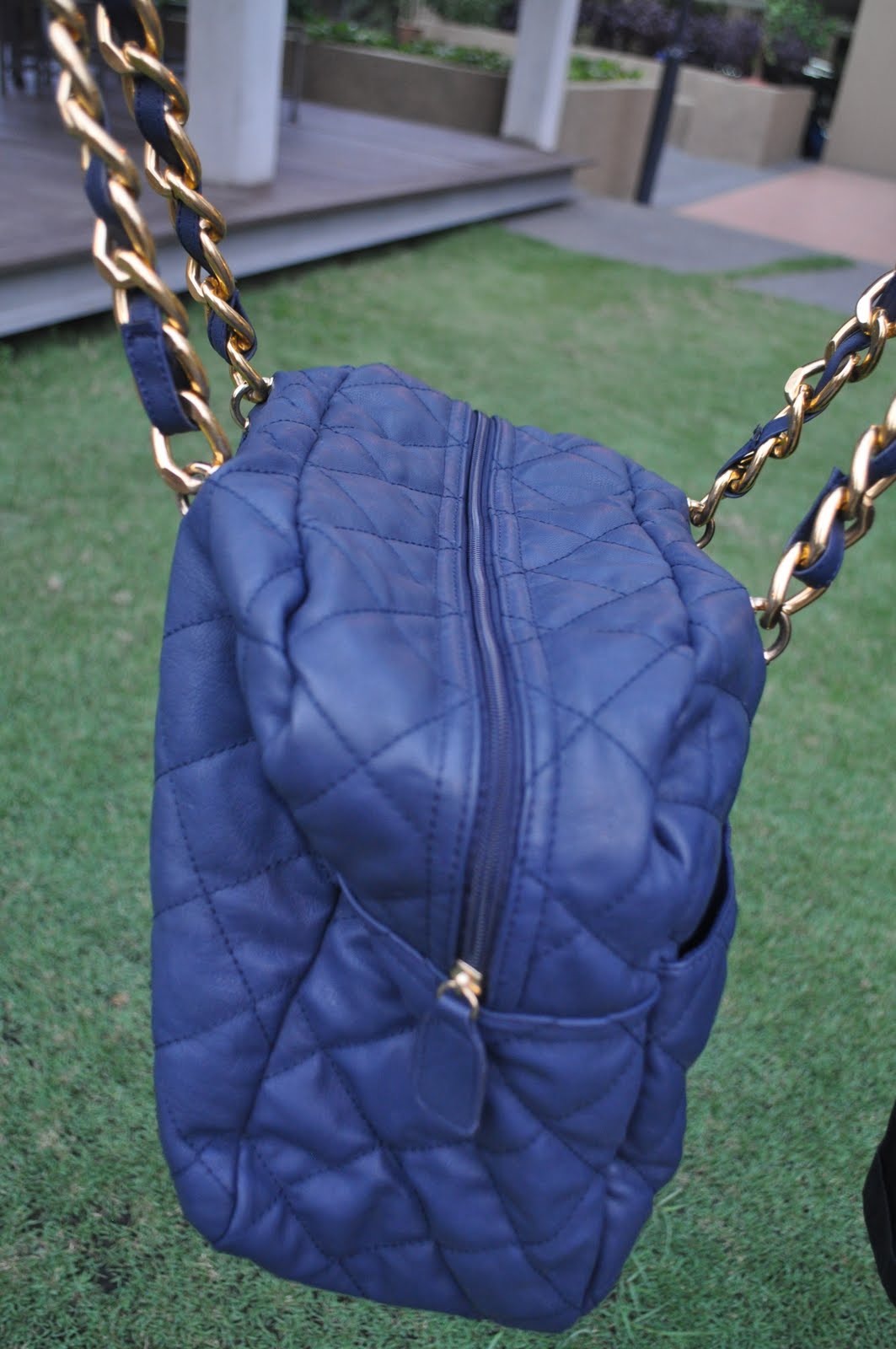 HELLO FASHIONISTAS 2 PULL AND BEAR CHUNKY CHAIN BAG