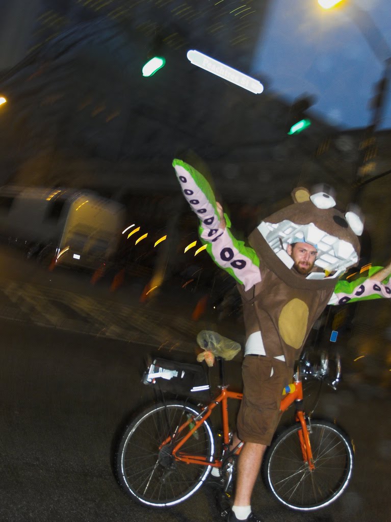 [4060097500_27dbbfe15c_b-756693.jpg]