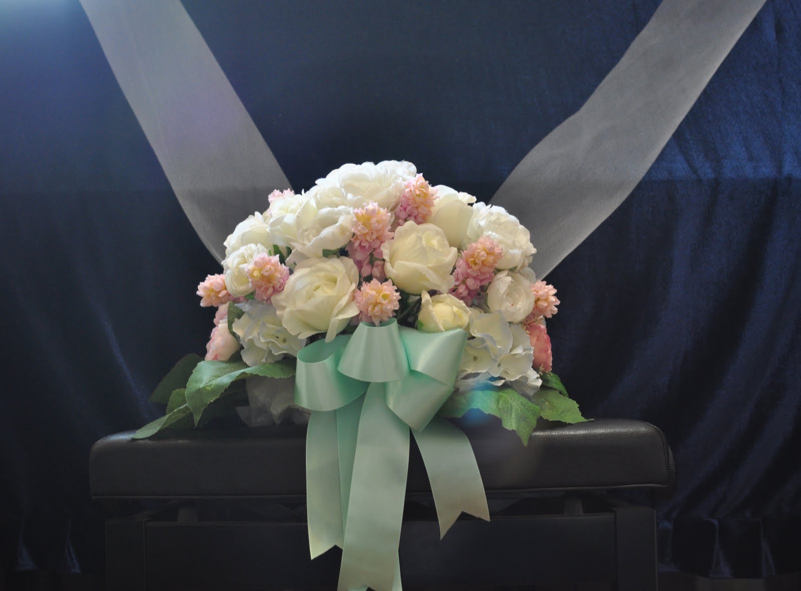 Stylish Wedding Light Pink Car Flower Arrangement Set