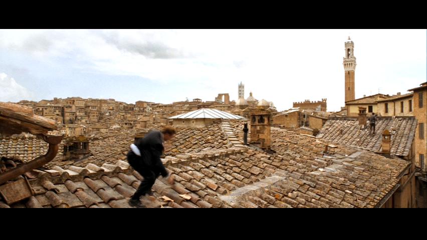 [QUANTUM_OF_SOLACE-32.jpg]