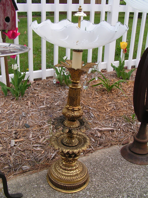 Fancy Lamp Bird Bath