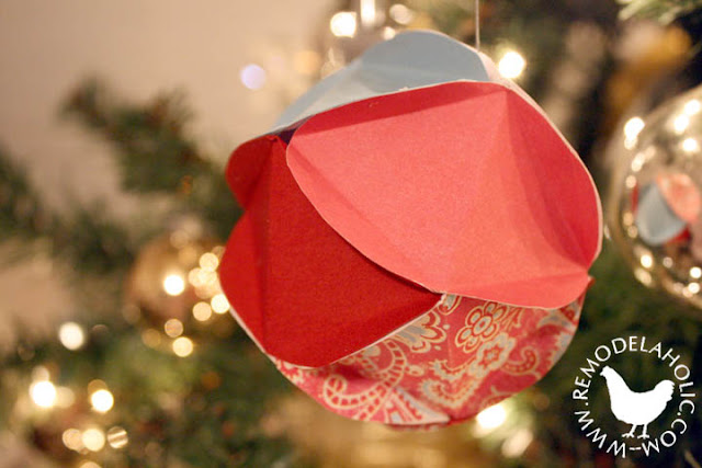 Remodelaholic | Paper Christmas Decorations; Day 6