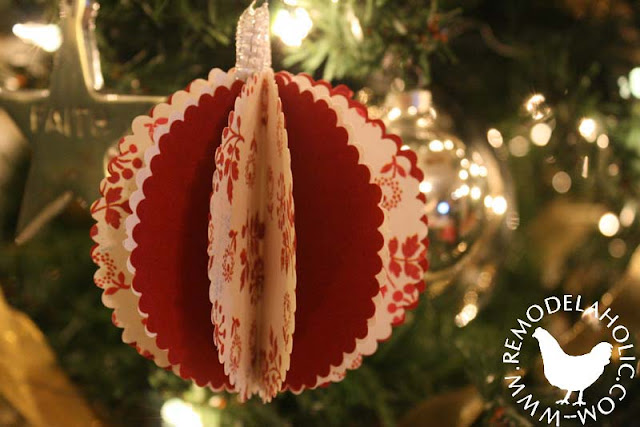 Remodelaholic | Paper Christmas Decorations; Day 2