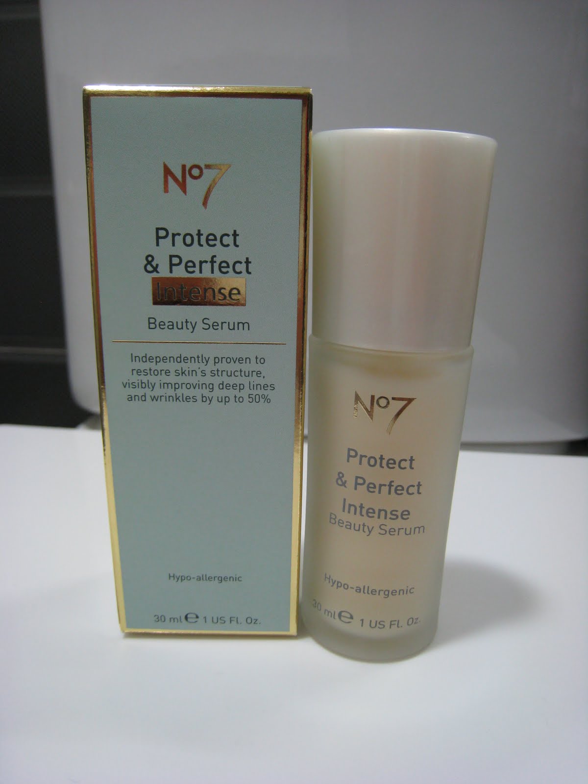 Beauty Blog Boots No7 Protect & Perfect Intense Beauty Serum