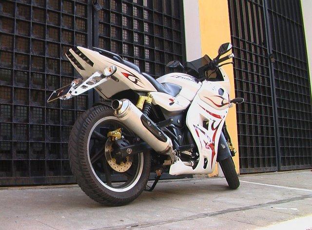 pulsar 220 chassis price