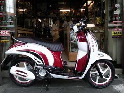 Motorcycle s Style Modifikasi  New Honda Scoopy  2010