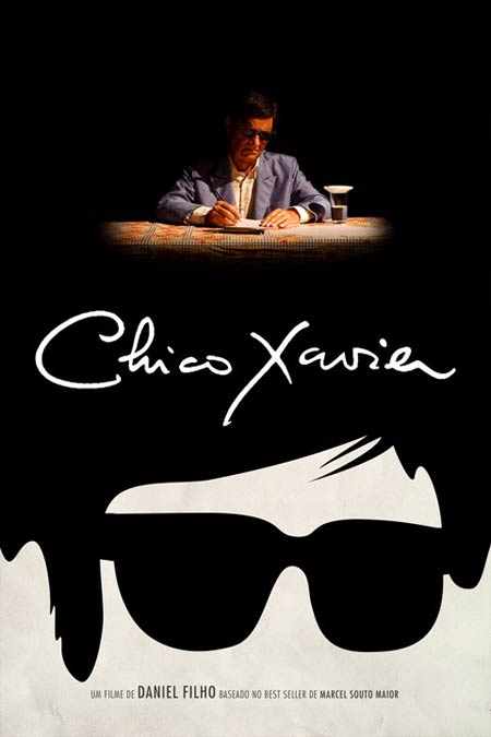CRÍTICA: FILME SOBRE CHICO XAVIER RETRATA IMAGEM SUPERFICIAL