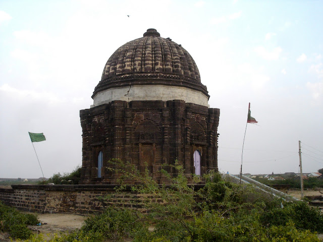 Lakhpat fort town Kutch Gujarat Travel Tourism Auliya Allah Hazrat Dargah kuba