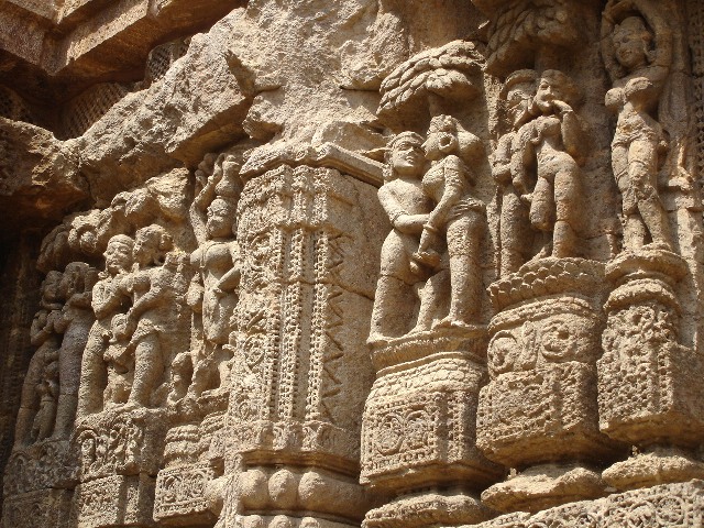 sex erotic art carving konark sun temple