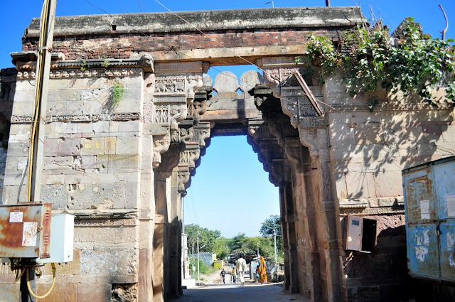 vadnagar narendra modi gujarat gate