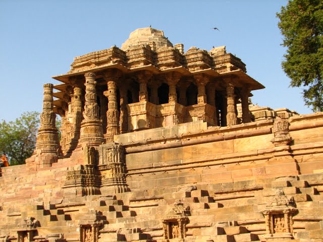 Modhera Sun Temple Gujarat Travel Tourism morning golden photography carvings