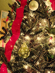 christmas tree aesthetic ao ornaments oiseau december