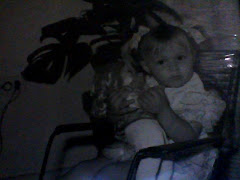 Claudia c/ sua boneca e cadeirinha
