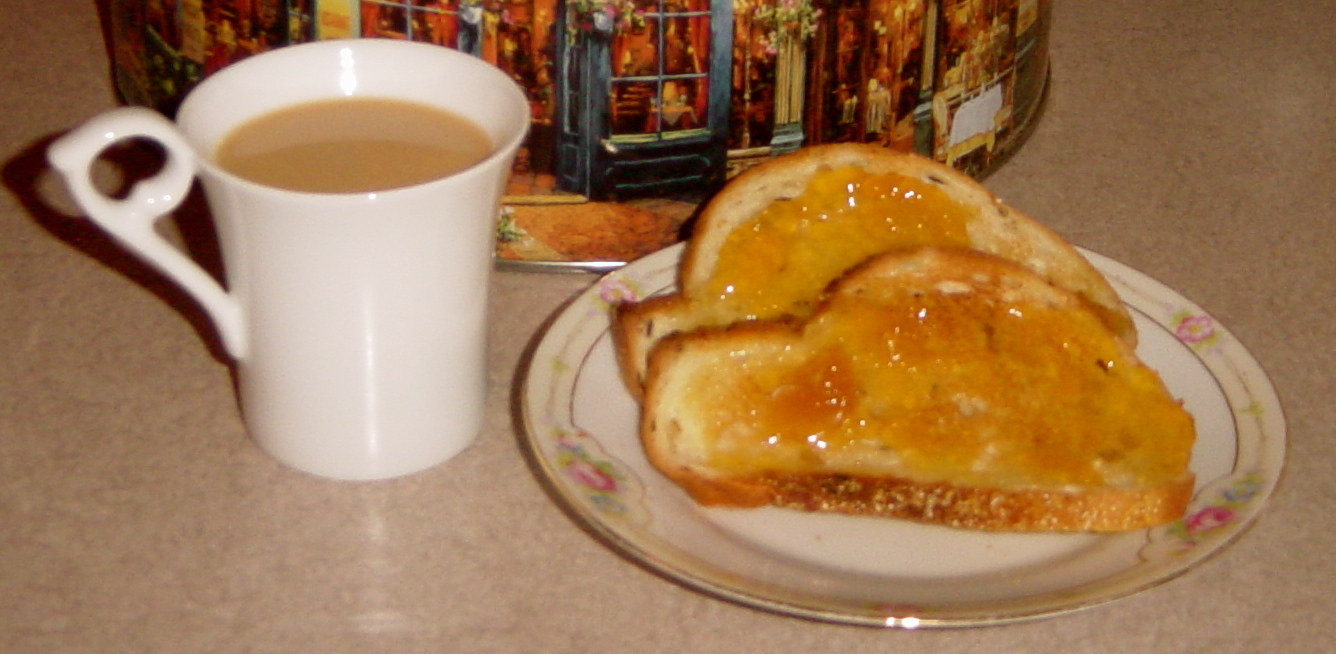 Lou Girl Plus Tea Peach Jam on toast with tea... Good Morning!