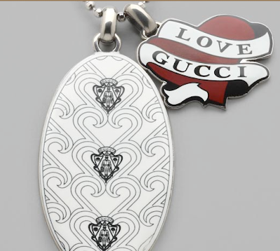 love gucci keychain