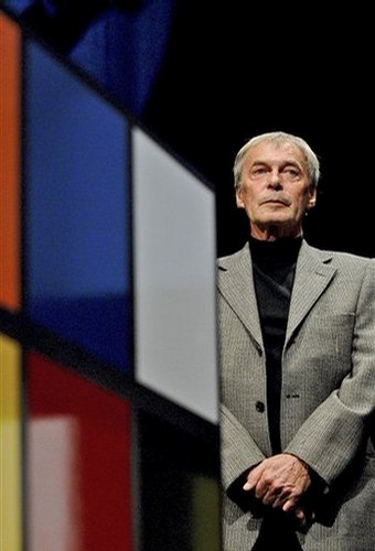 [Erno+Rubik340x.jpg]