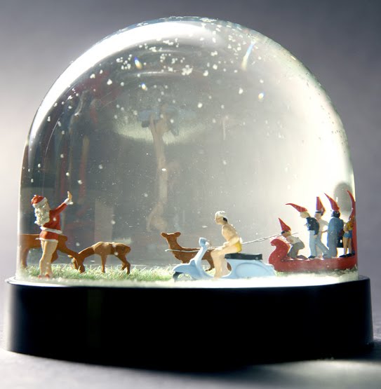 Xmas Traffic snowglobe