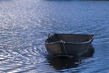 [boat.jpg]
