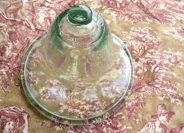 [cloche.JPG]