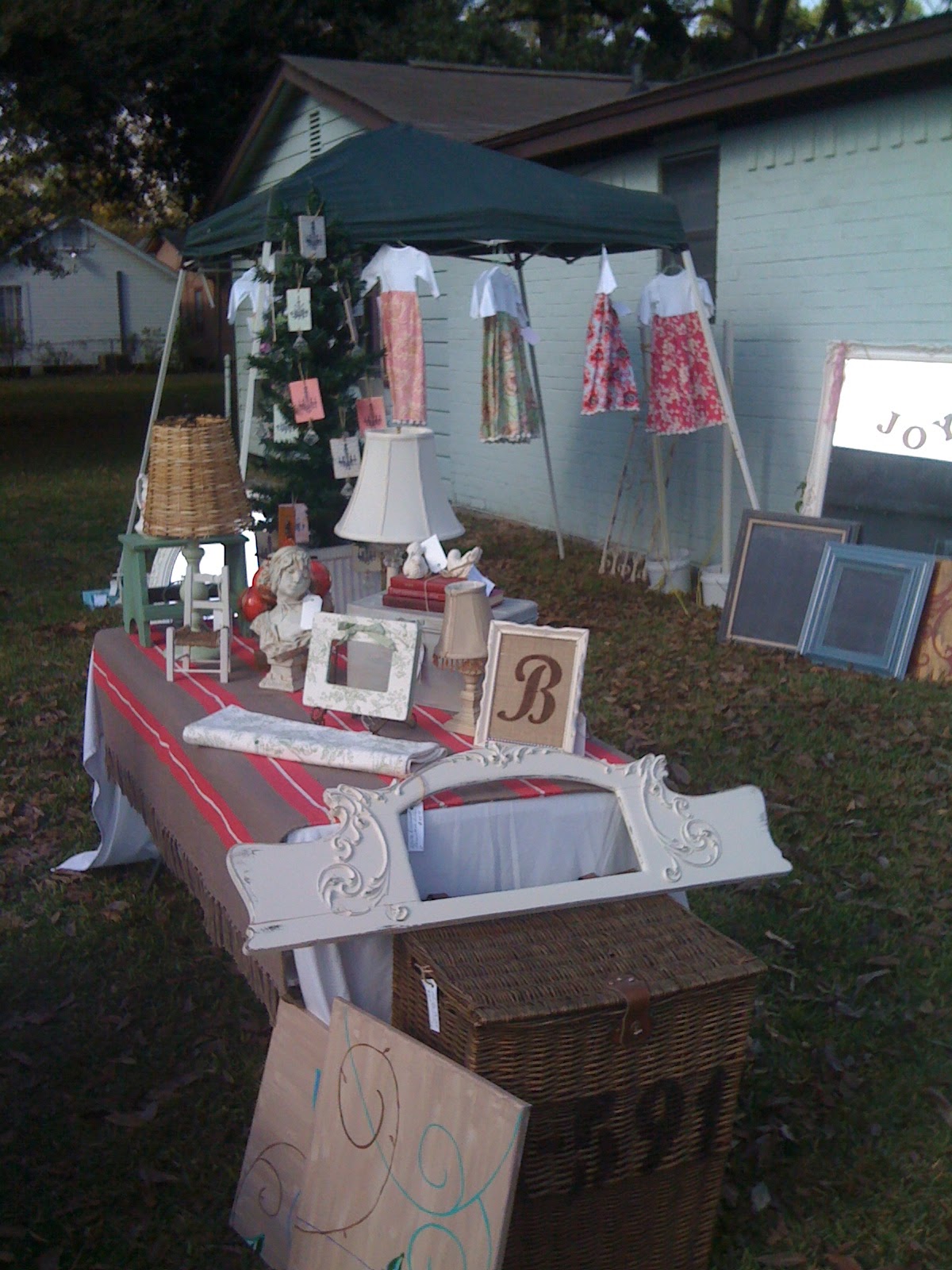 Saving Grace ~*~: The Old Town Spring Sale