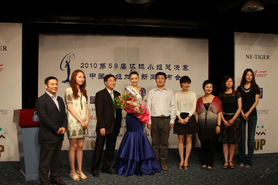 2010-Miss-China-Universe-Tang-Wen-007.jpg