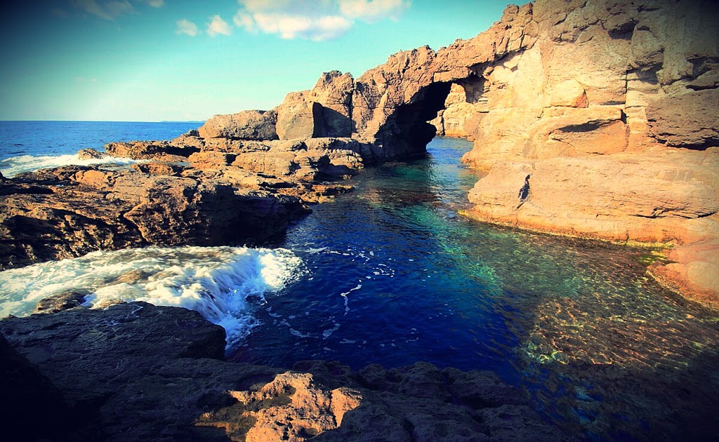 piedenero alcontecavour is Praneddas L'Arco dei Baci Sant'Antioco